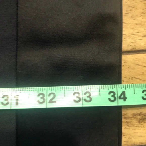 Black cocktail dress by Laundry LAST CHANCE - Picture 3 of 7